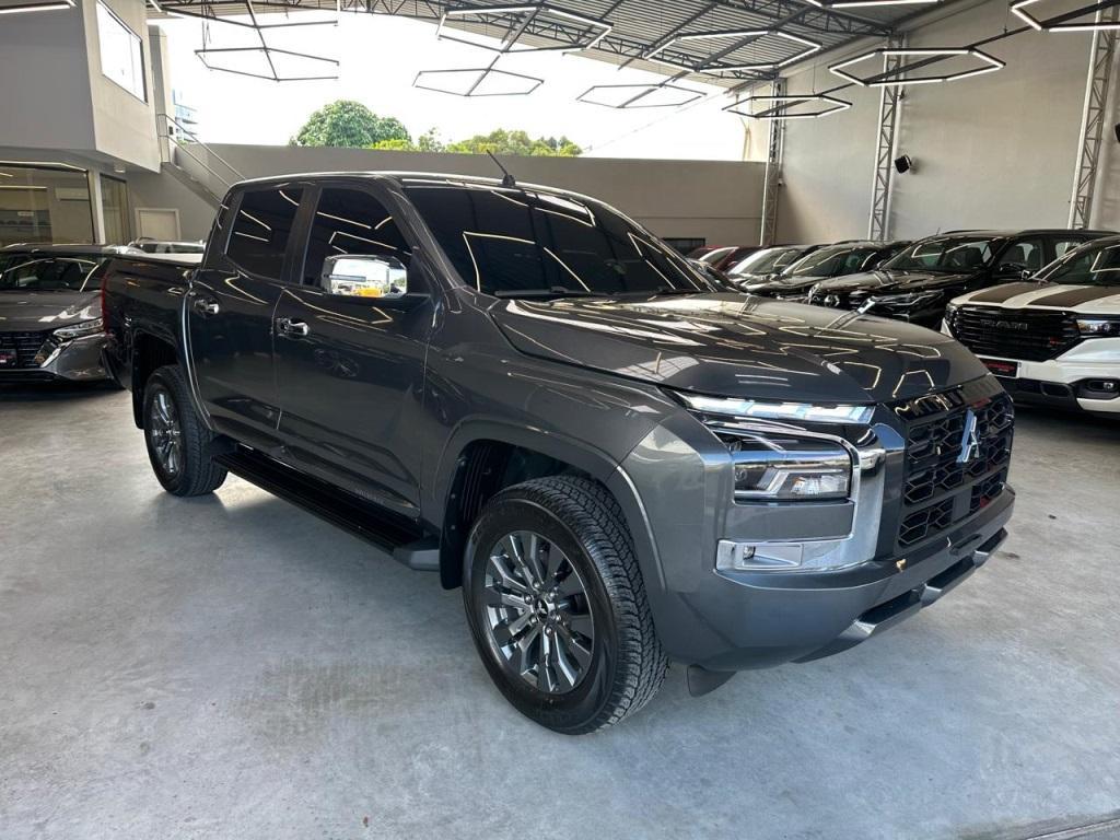 Mitsubishi Triton 2.4 D Hpe Auto 4wd 2027